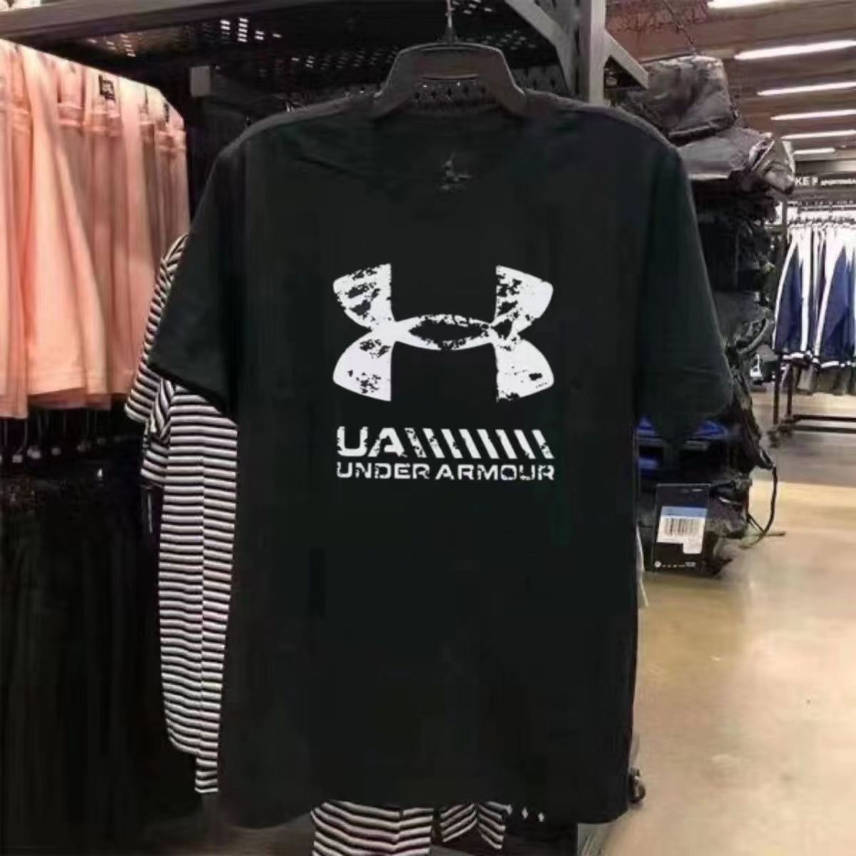 超人気商品 質感のいい 定番 カジュアル ラウンドネック 2色選べる 男女限らず Ｔシャツ