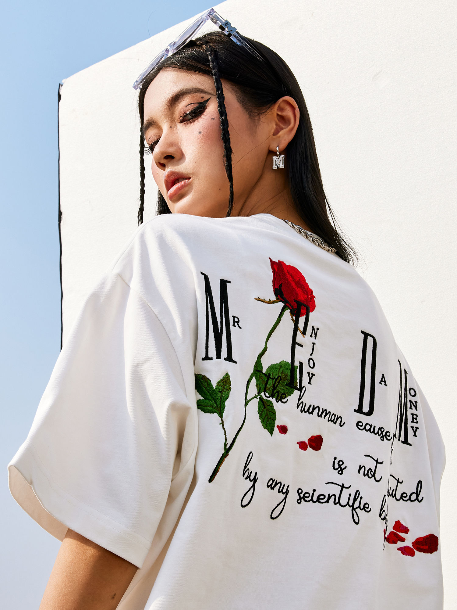 トレンド 着心地良い 合わせやすい 刺繍 人気 カップル ルーズ 男女兼用 Tシャツ