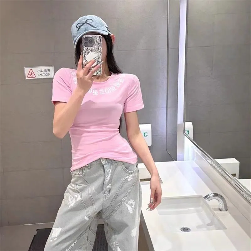 おすすめ 話題沸騰中 夏 シンプル プリント 高級感 着瘦せ 通気性 レデイーズ Ｔシャツ