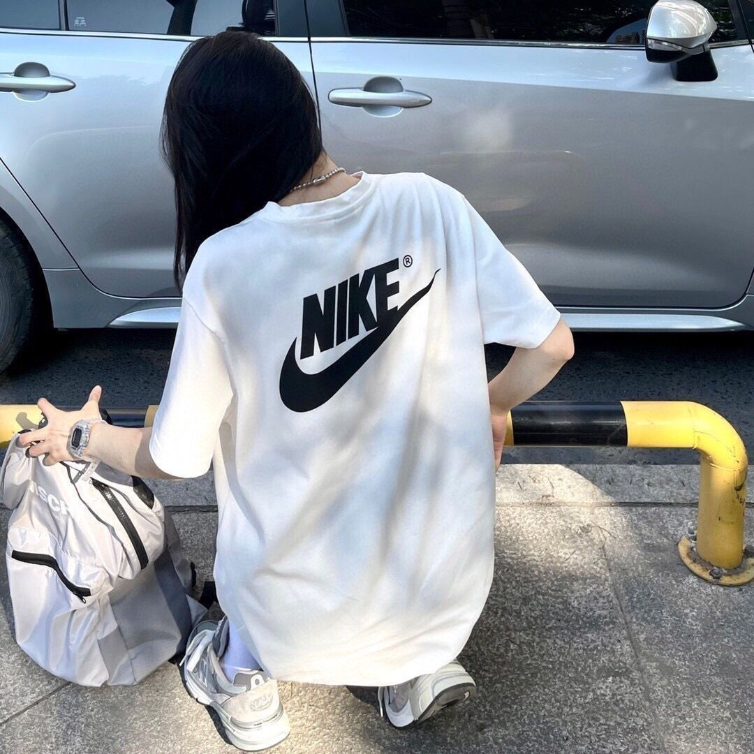 期間限定 話題沸騰中 新品 シンプル プリント 夏 4色選べる 男女限らず ゆったり Ｔシャツ