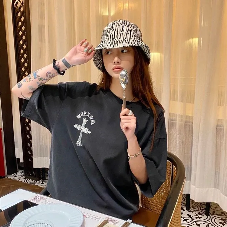 お手頃価格 着瘦せ シンプル ファッション プリント 夏 オーバーサイズ 合わせやすい Ｔシャツ