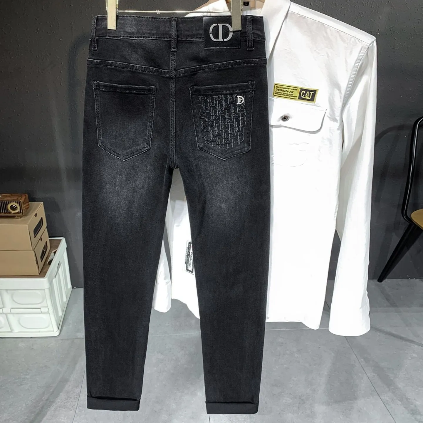 『28-36』高品質 春秋 伸縮性 エンボス加工 ウォッシュ加工 メンズデニムパンツ