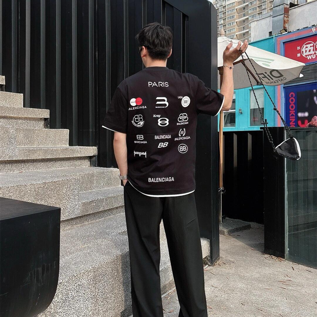 『S-4XL』クリーンな印象 スポーティーなアクセント トレンド感抜群 ヴィンテージ風プリント Tシャツ