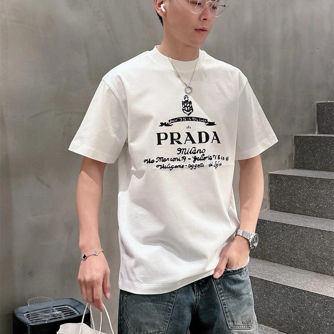 『S-4XL』ヴィンテージ風プリント ロゴが映える一枚 大人のリラックス感 ストリート系スタイル Tシャツ
