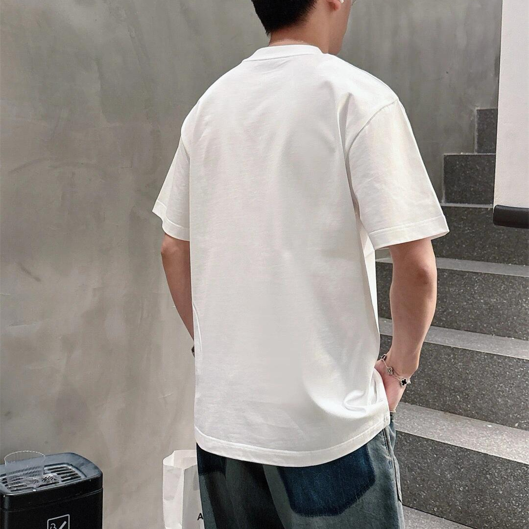 『S-4XL』ヴィンテージ風プリント ロゴが映える一枚 大人のリラックス感 ストリート系スタイル Tシャツ