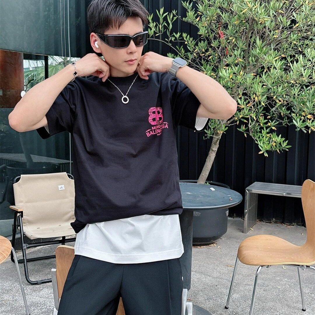 『S-4XL』デイリー使いに最適 重ね着にも対応 洗練された大人カジュアル ヴィンテージ風プリント Tシャツ