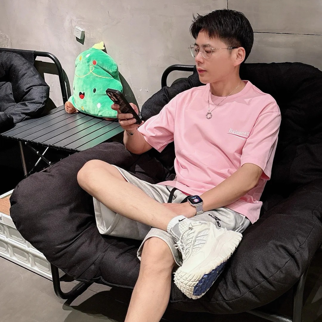 『S-4XL』プリント 季節を先取り 着るだけで特別感 ファッション誌掲載 さらさら素材 立体感のある Tシャツ
