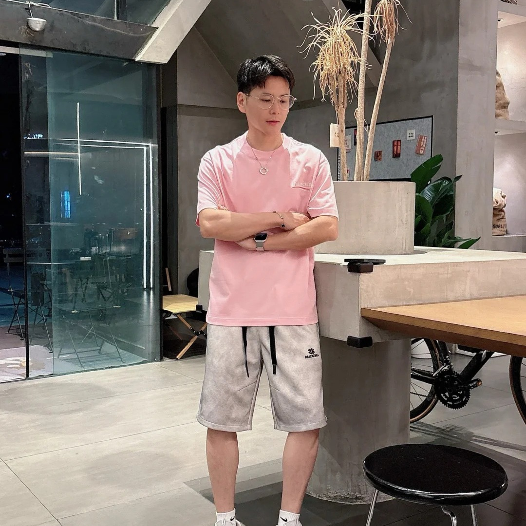 『S-4XL』プリント 季節を先取り 着るだけで特別感 ファッション誌掲載 さらさら素材 立体感のある Tシャツ