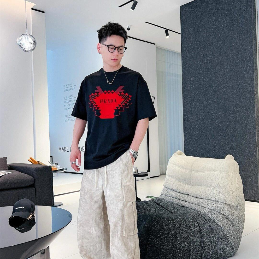 『S-4XL』見逃すな デイリー使いに最適 季節を先取り モード系 ストリート系 夏らしい さらさら素材 Tシャツ