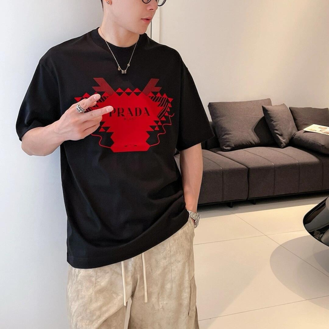 『S-4XL』見逃すな デイリー使いに最適 季節を先取り モード系 ストリート系 夏らしい さらさら素材 Tシャツ