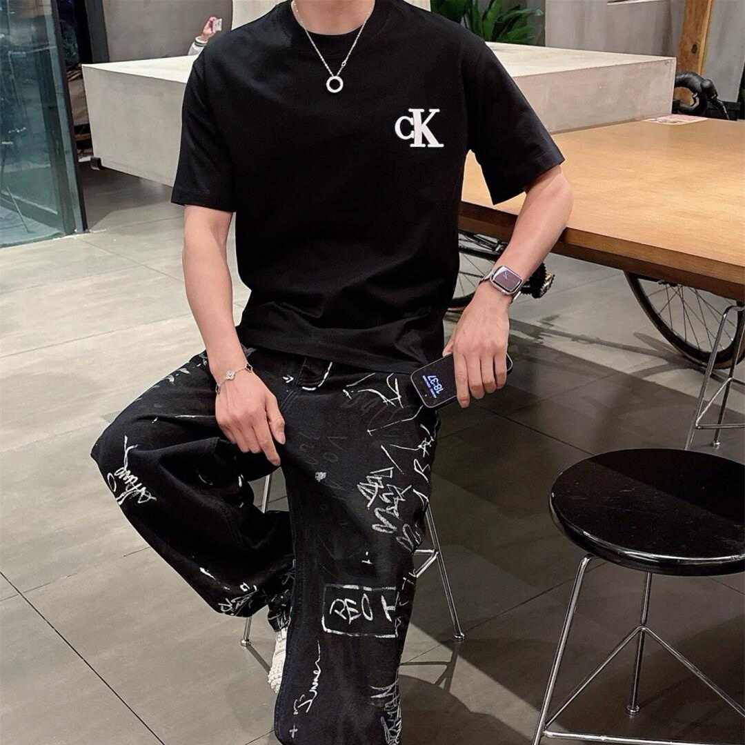 『S-4XL』季節を問わず活躍 特別感のある一品 コスパ最強の逸品 立体感のある オフィス着用OK Tシャツ