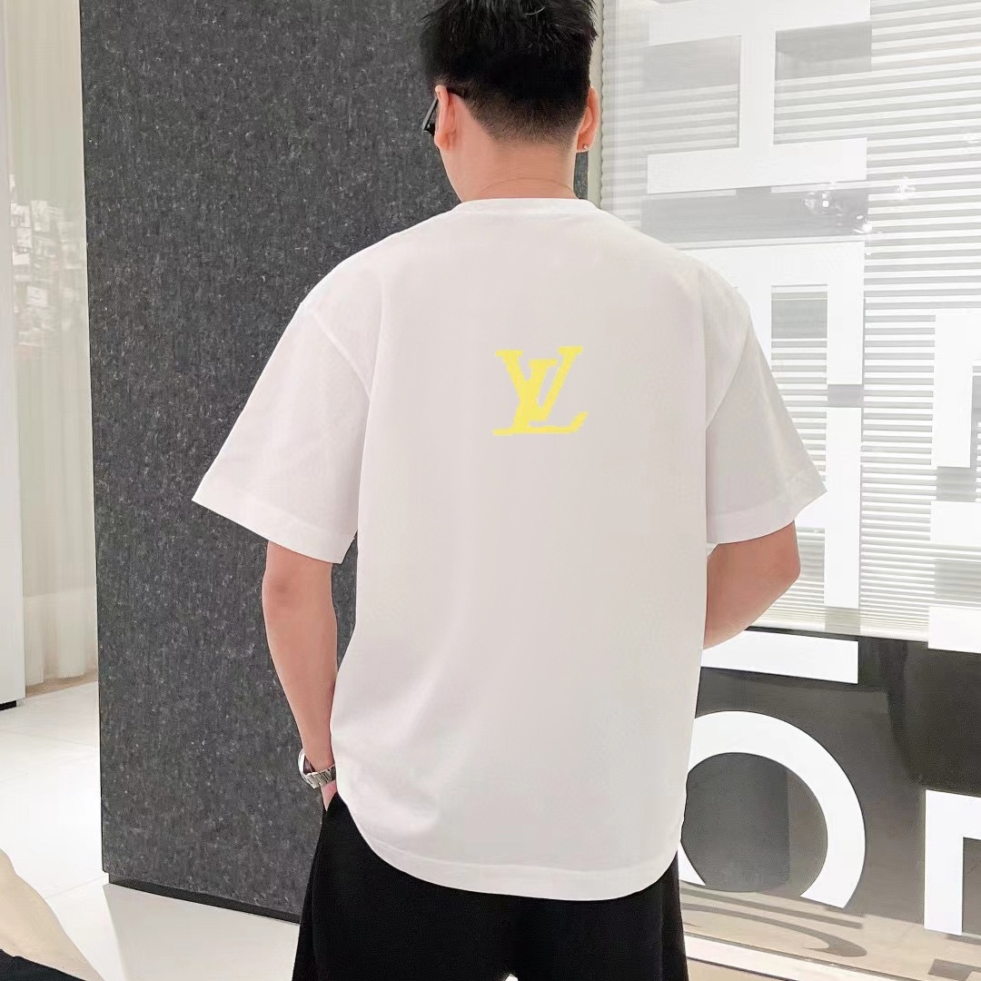 『S-4XL』洗練されたデザイン 着るだけで特別感 長く愛用できる さらさら素材 立体感のある Ｔシャツ
