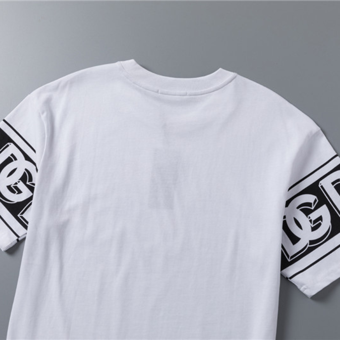 『M-3XL』合わせやすい 高級感 新作 通勤 カジュアル 2色 アルファベット ゆったり 通気性 Ｔシャツ