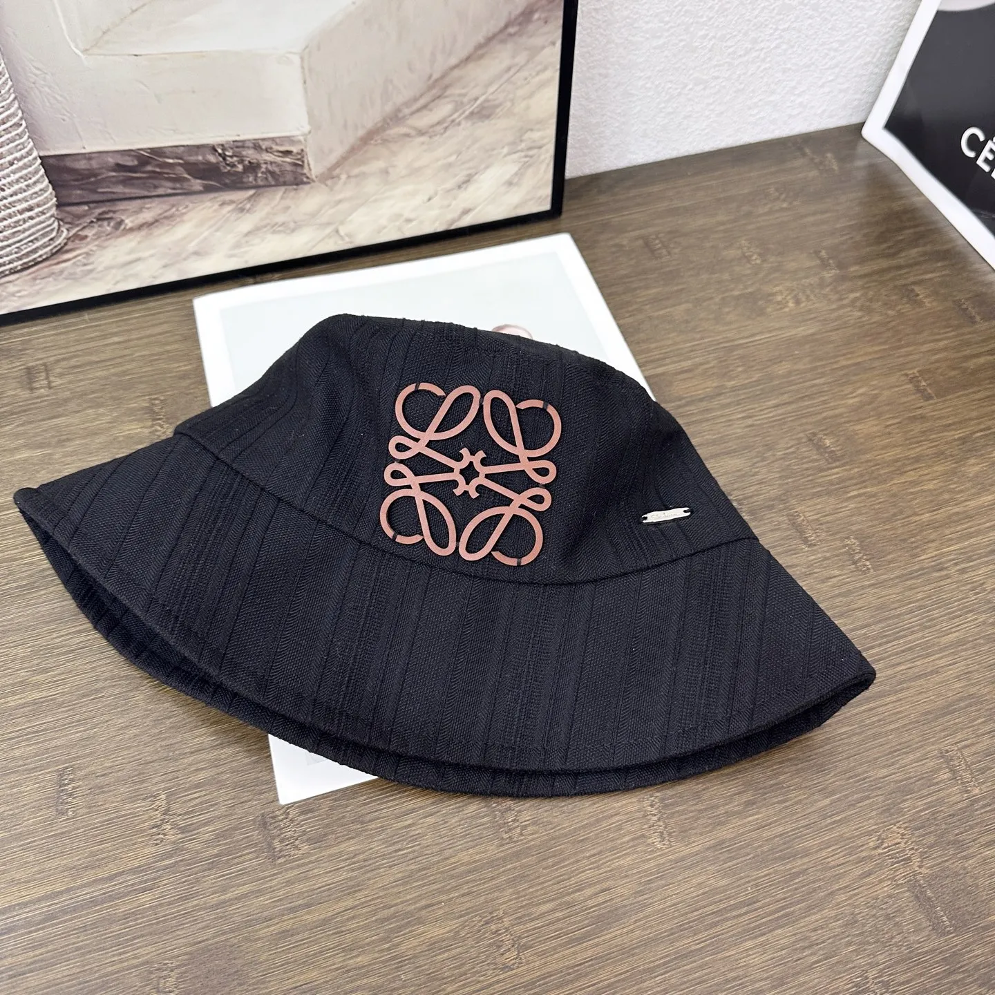 高級感 絶対流行 日常 お手頃価格 2色選べられ 刺繍 ハット