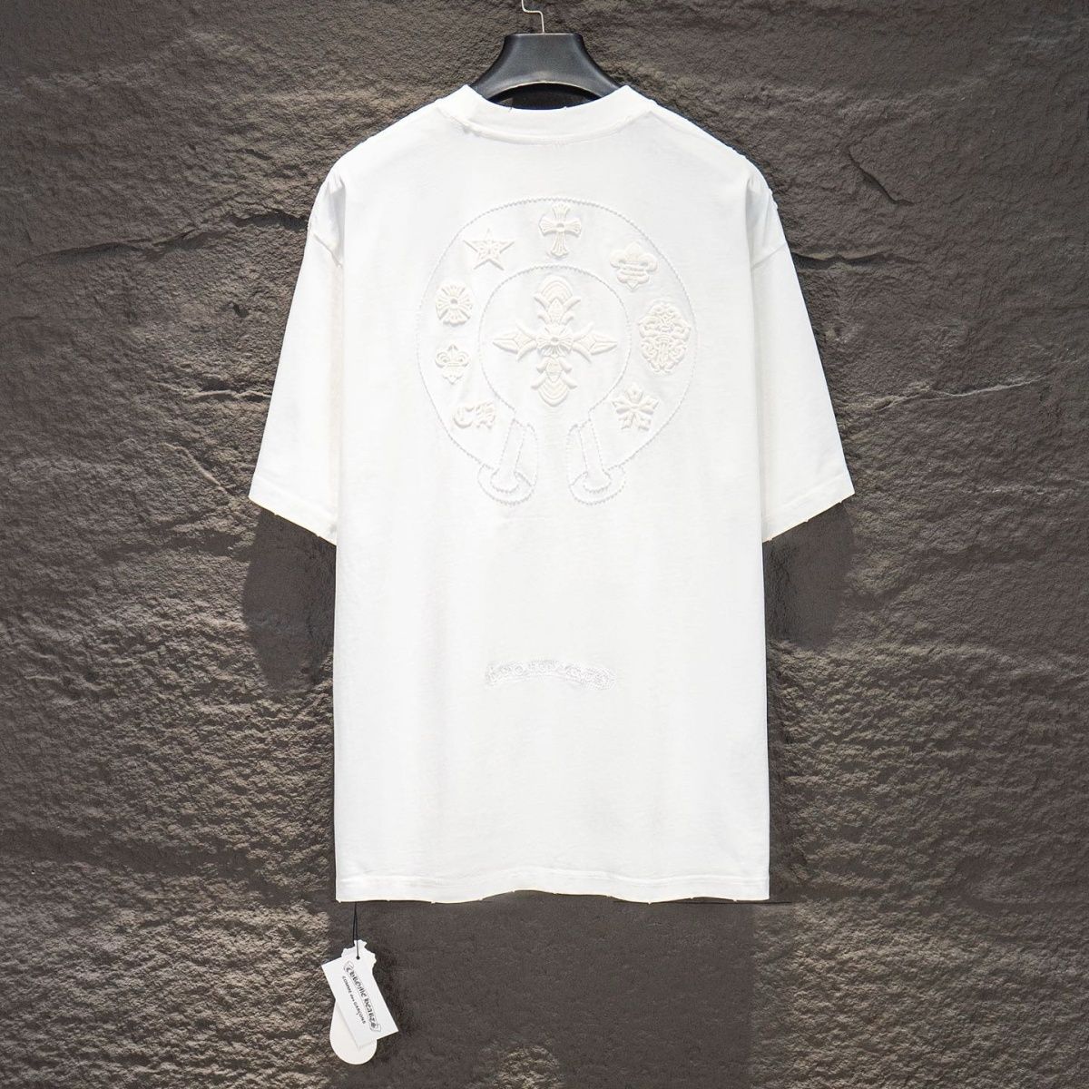 『S-XL』トレンディな刺繍入り半袖シャツ、スタイリッシュなゆったりとしたカジュアルトップス（男女兼用）