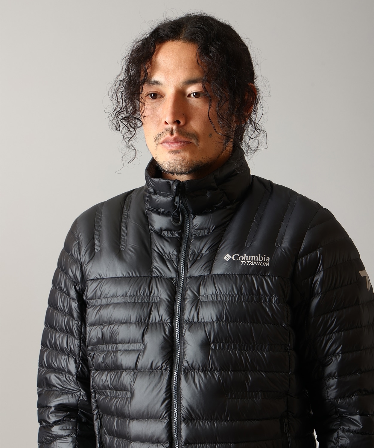 エンデバーマウンテンダウンジャケット