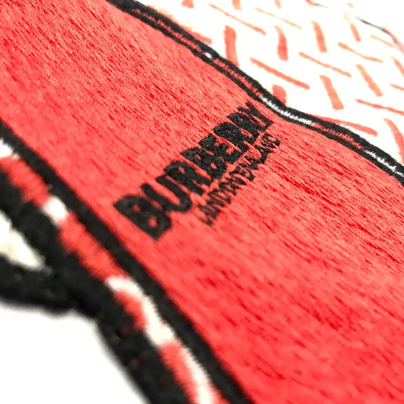 『フリーサイズ』超人気商品 大活躍 組み合わせやすい ルーズ ラウンドネック 刺繍 Tシャツ