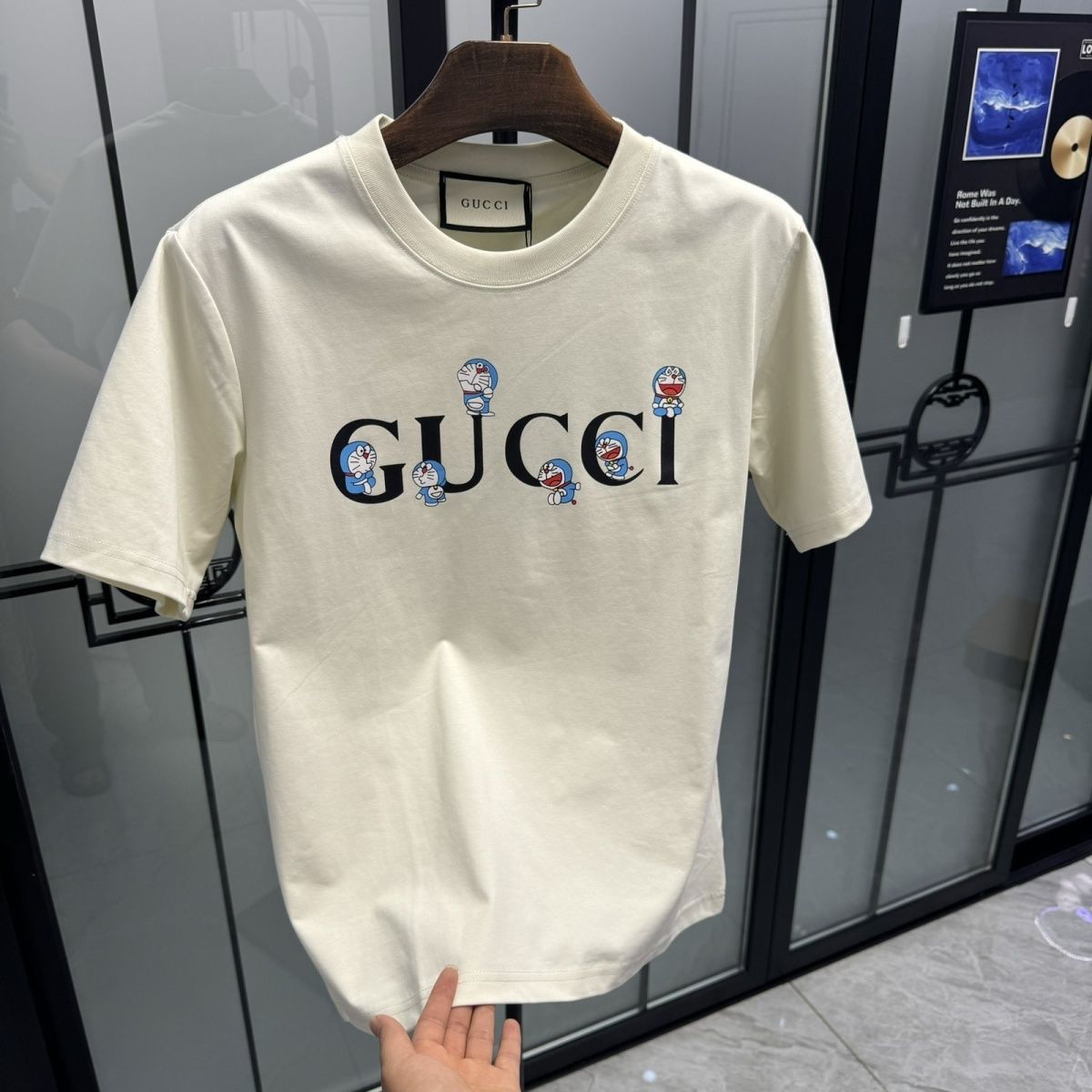 『S-2XL』高品質の半袖、軽量で高級感のある新しいトレンディなTシャツ