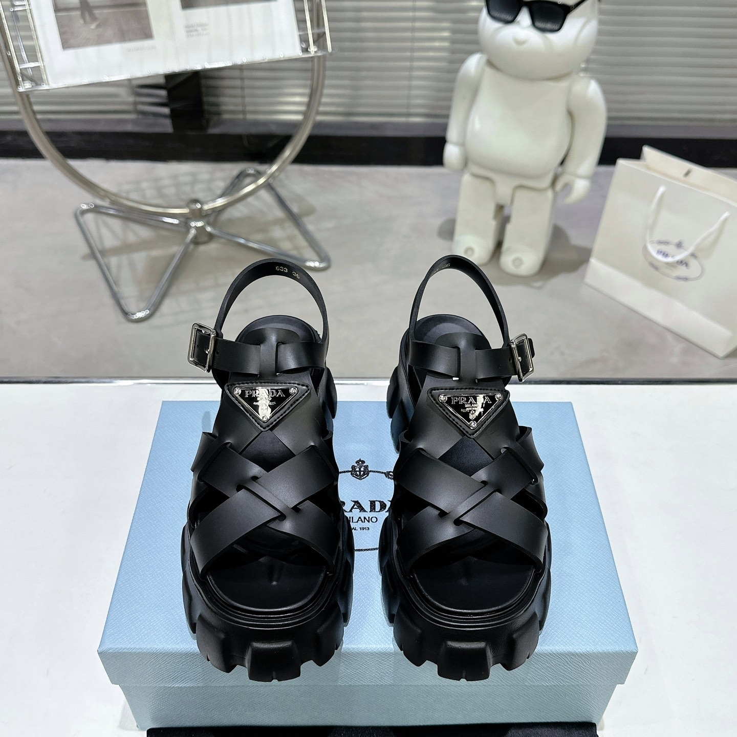 【P022】♥大人気 美品♥ PRADA サンダル プラダ