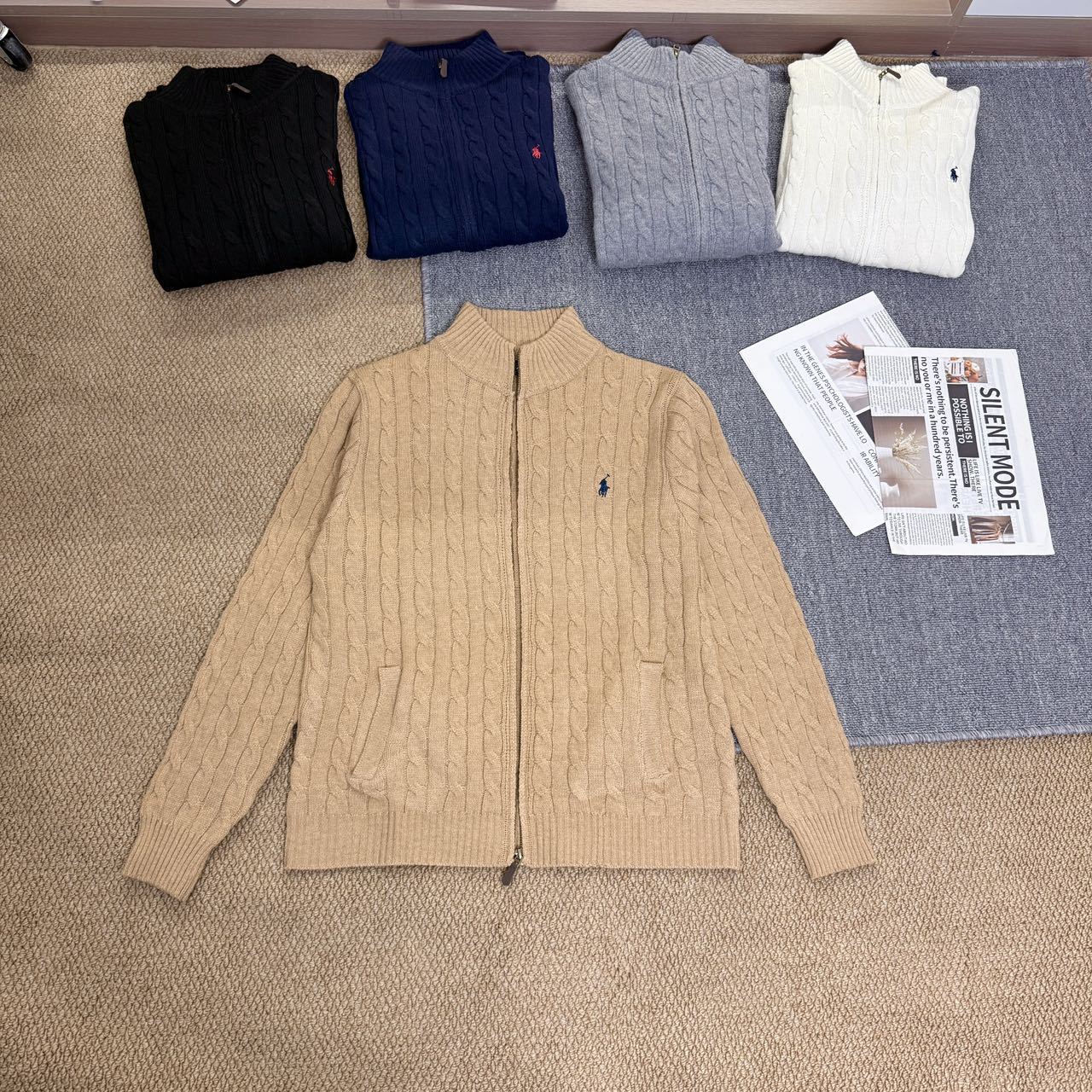 『S-2XL』人気上昇中 フルジップ 無地 馬刺繍 ロゴ ケーブルニット セーター カーディガン 男女兼用