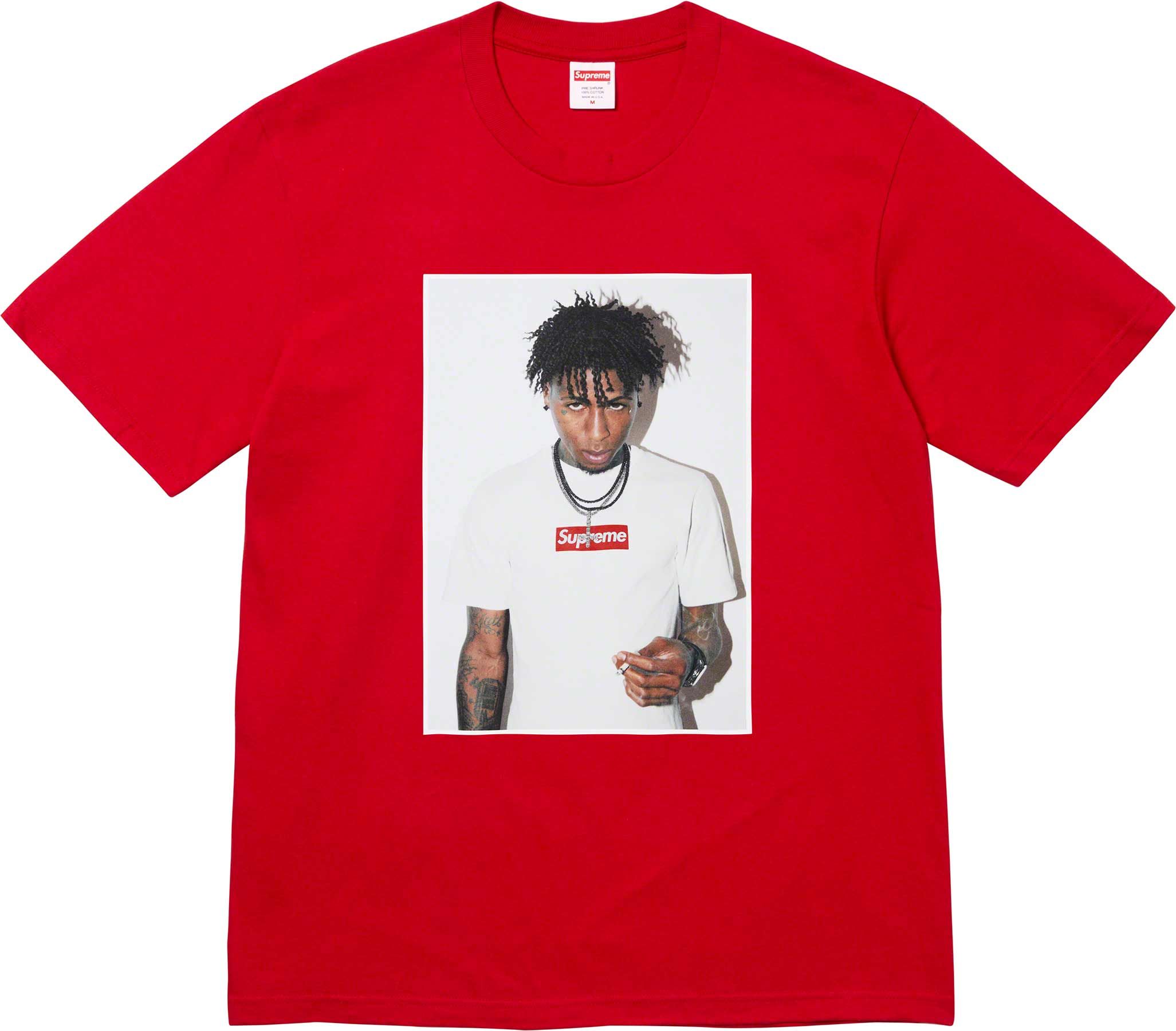 Red · M