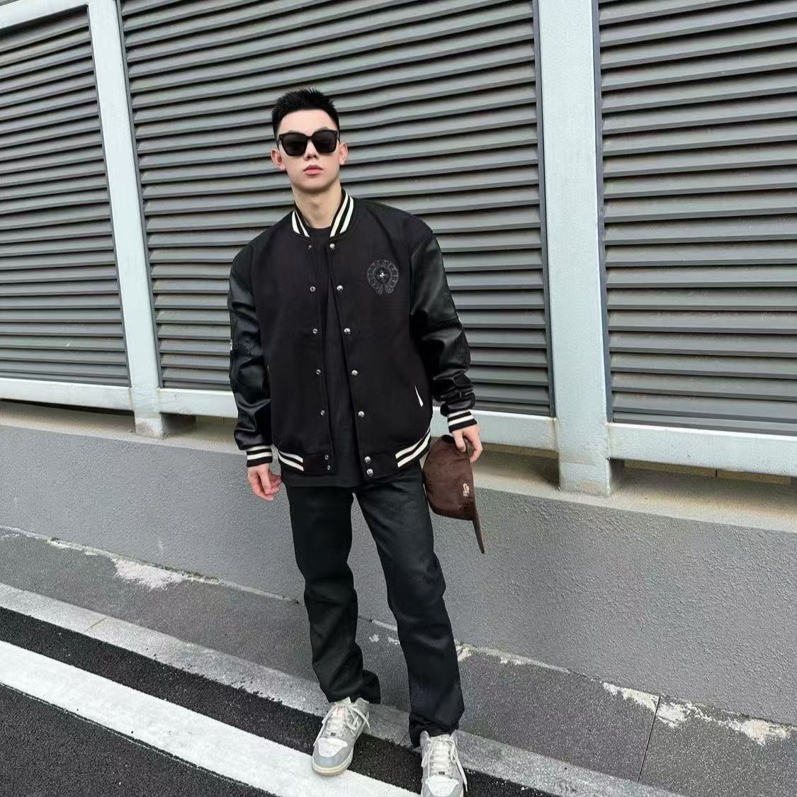 ファッショナブルな新しいレトロな刺繍のトレンドブランドのゆったりとした野球ジャケット