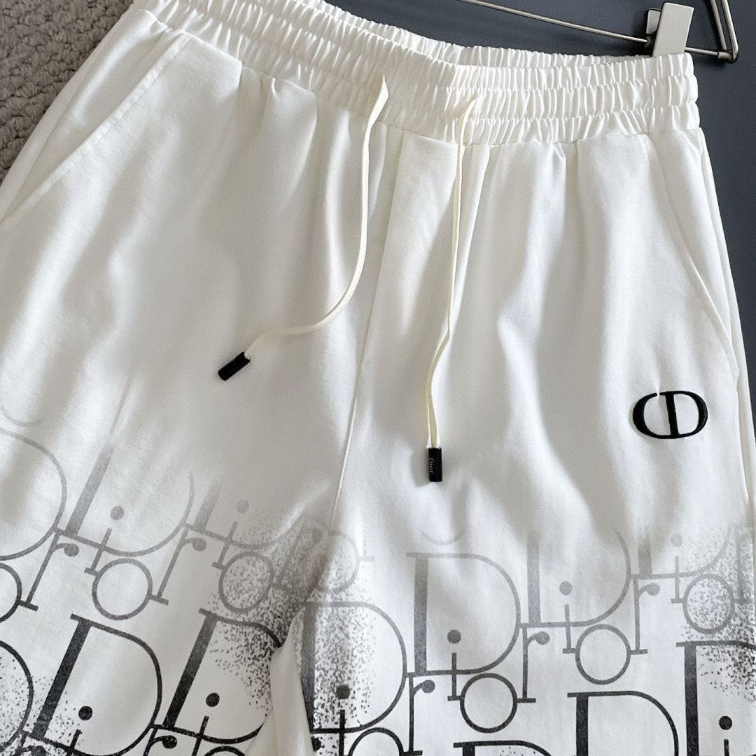 『M-4XL』人夏の定番刺繍入りカジュアルルーズショーツ（ユニセックス）