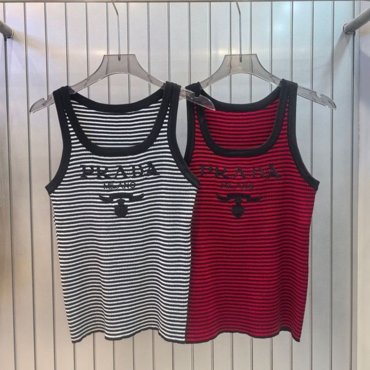 夏らしい文字刺繍入りトップス、ラウンドネック、スリムフィット、ノースリーブストライプニットベスト