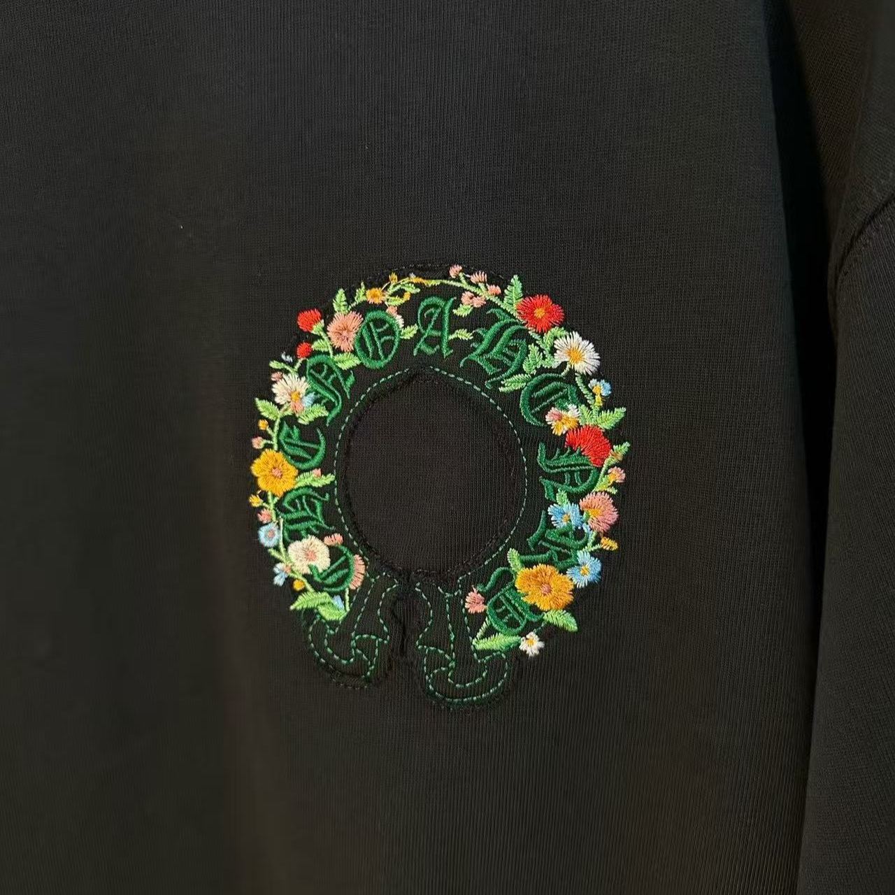 【L-4XL】夏物ラグジュアリー刺繍入りカップル用半袖Tシャツ