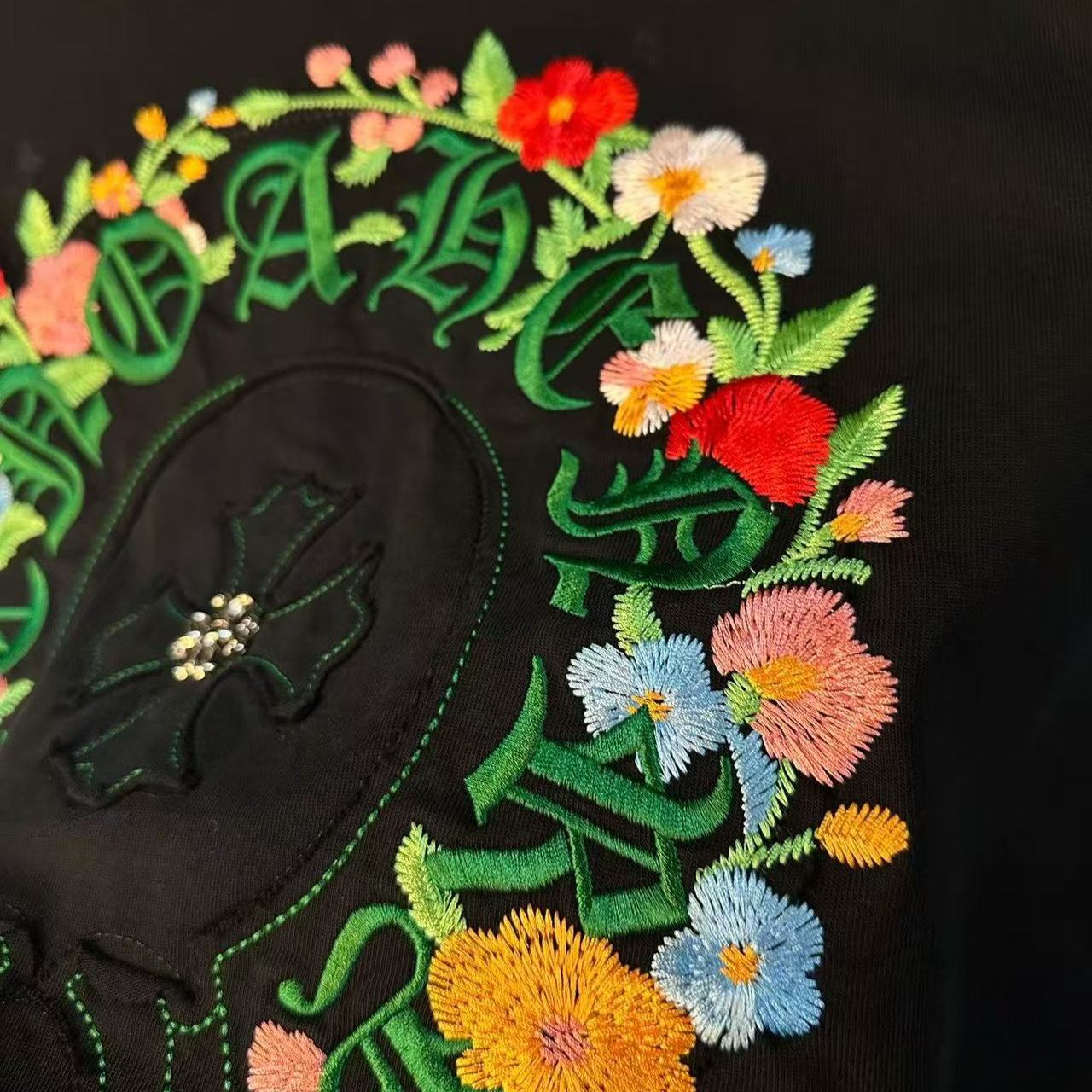 【L-4XL】夏物ラグジュアリー刺繍入りカップル用半袖Tシャツ
