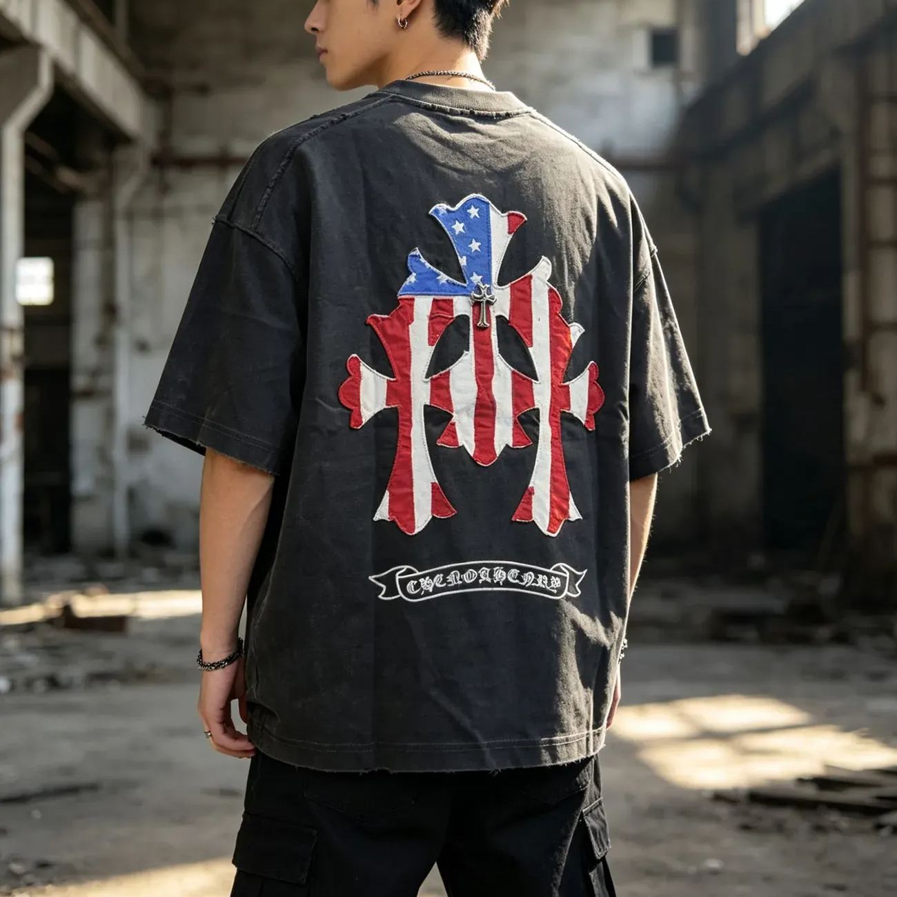 『S-XL』アメリカンストリートスタイル 半袖 刺繍アップリケ クルーネックTシャツ