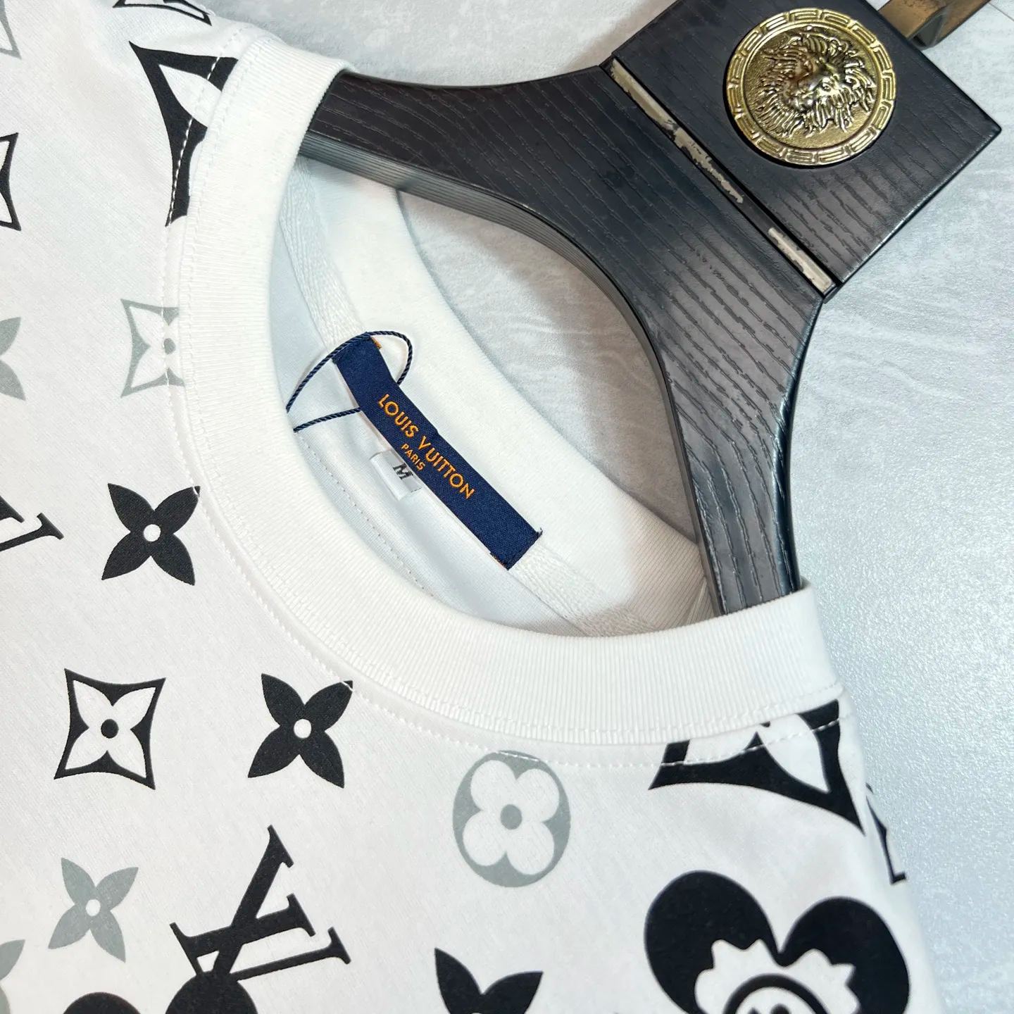 『M-3XL』夏の新作 高級感あふれるトレンディでスタイリッシュなTシャツトップス