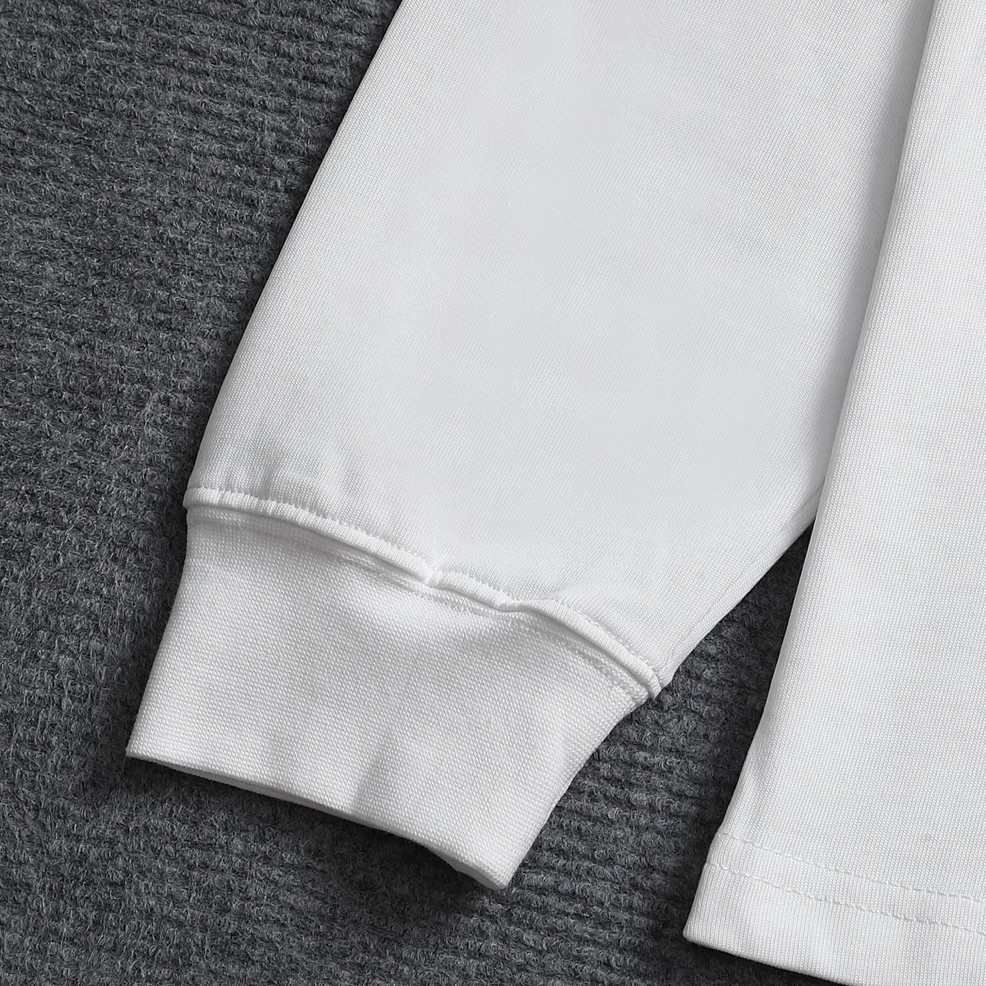 『S-XL』新作の長袖クルーネックトップス スタイリッシュで着回し力抜群、男女兼用