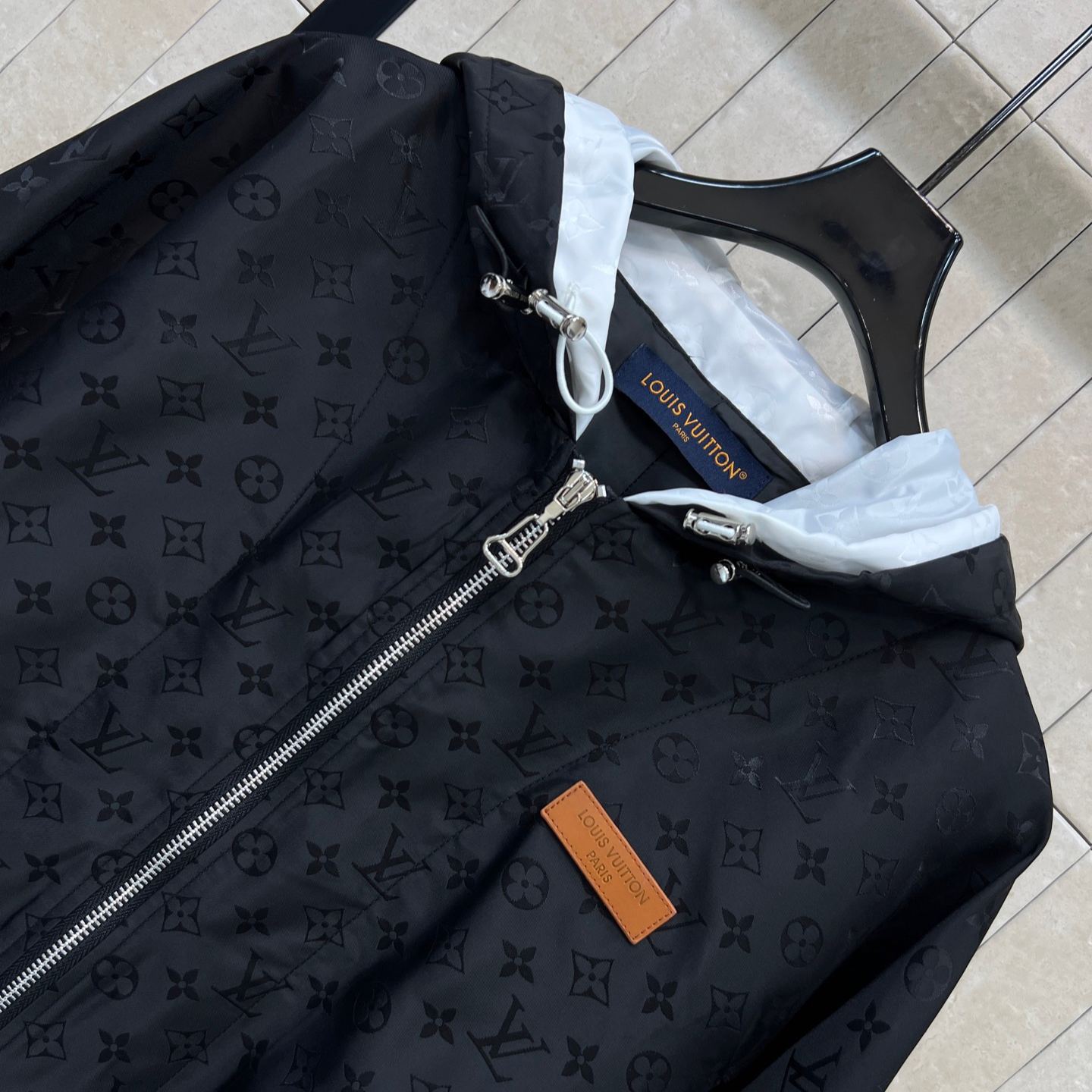 『M-XL』新作 フェイクレイヤード モノグラム柄 フード付き アウター 上品 高級感