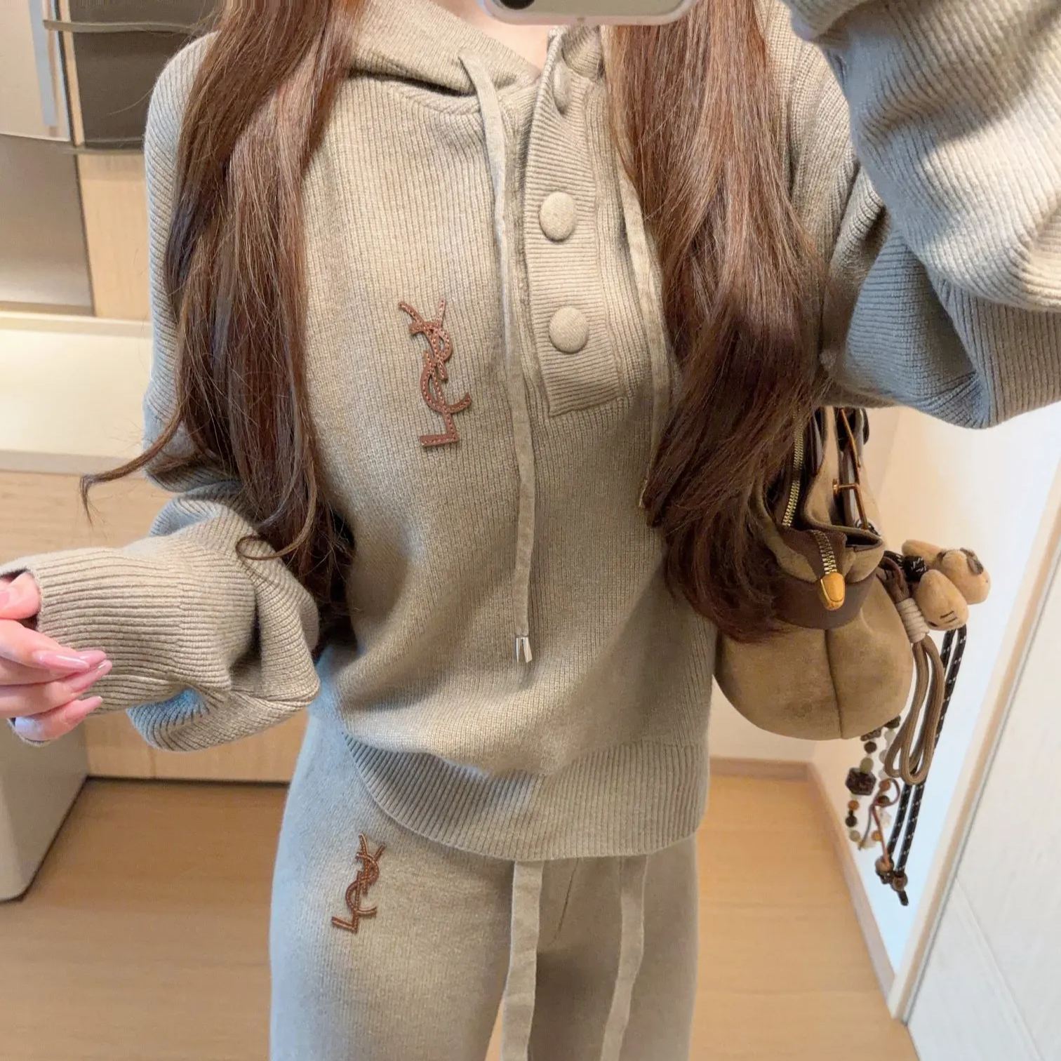 『フリーサイズ』秋 ニット セットアップ 高品質 厚手 美肌見え