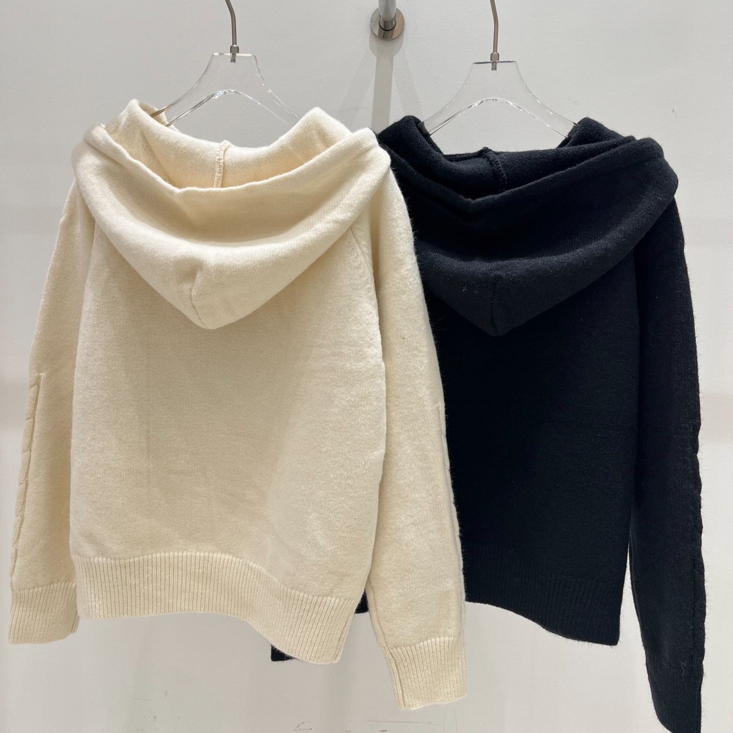 『フリーサイズ』立体刺繍ワッペン フーディーニット 長袖 ハイクオリティ