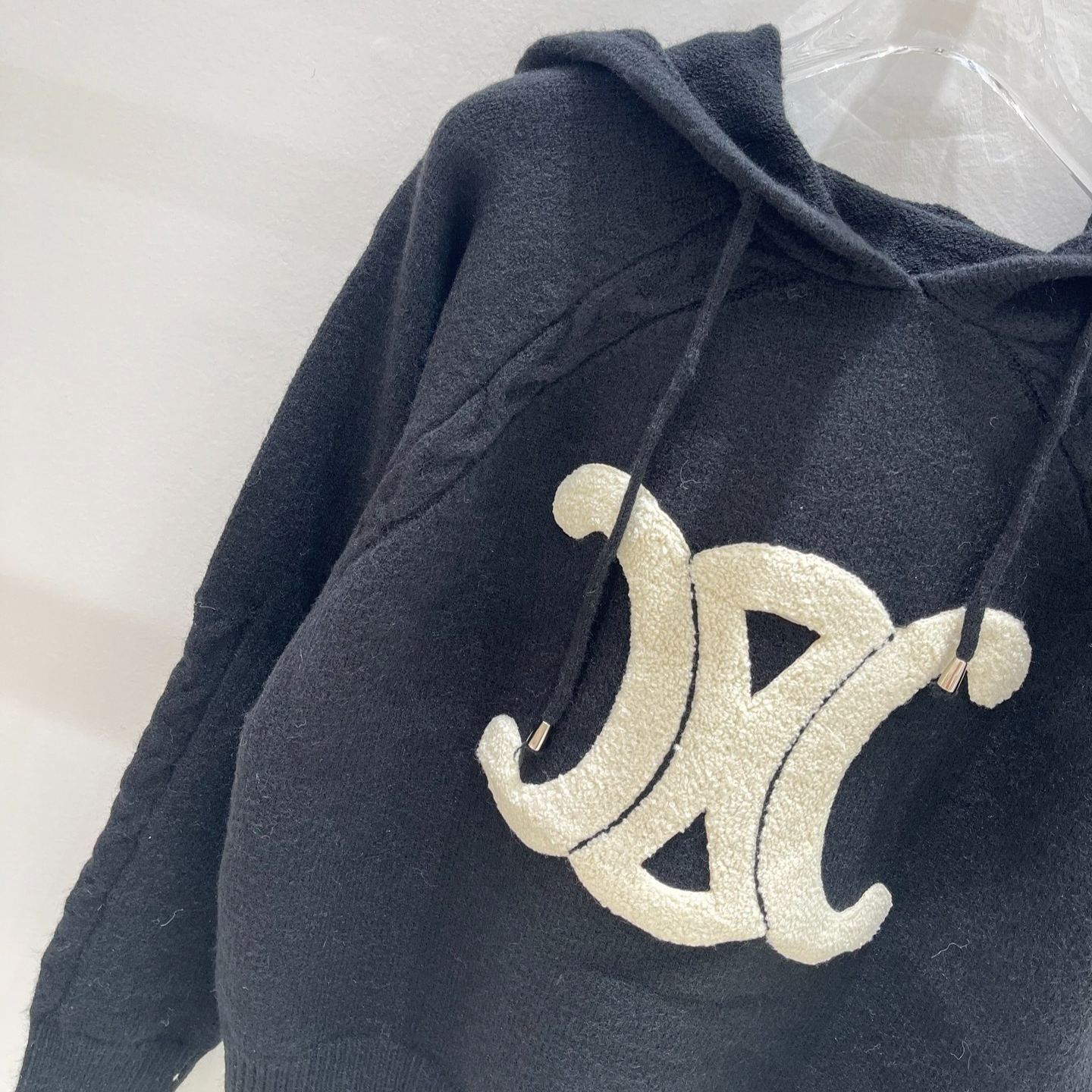 『フリーサイズ』立体刺繍ワッペン フーディーニット 長袖 ハイクオリティ