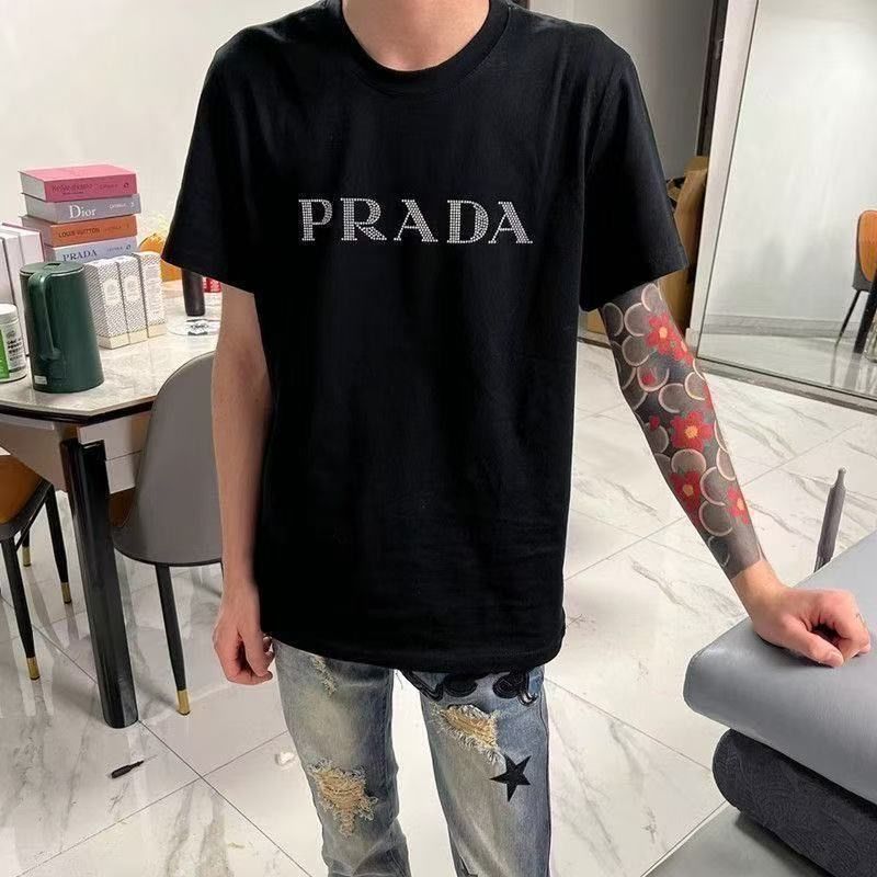夏の新半袖ラウンドネックカジュアルTシャツ