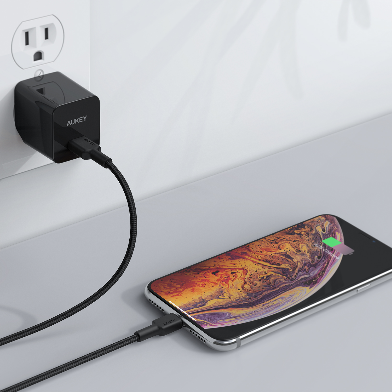 USB C to Lightning ケーブル CB-CL02