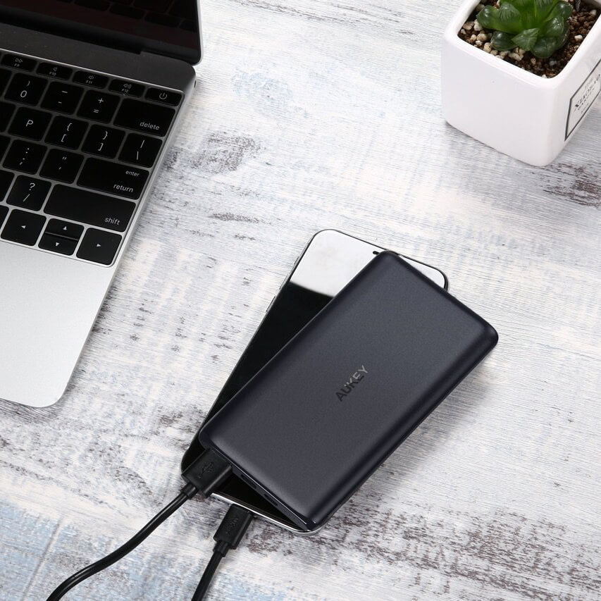 5000mAh モバイルバッテリー PB-XN5