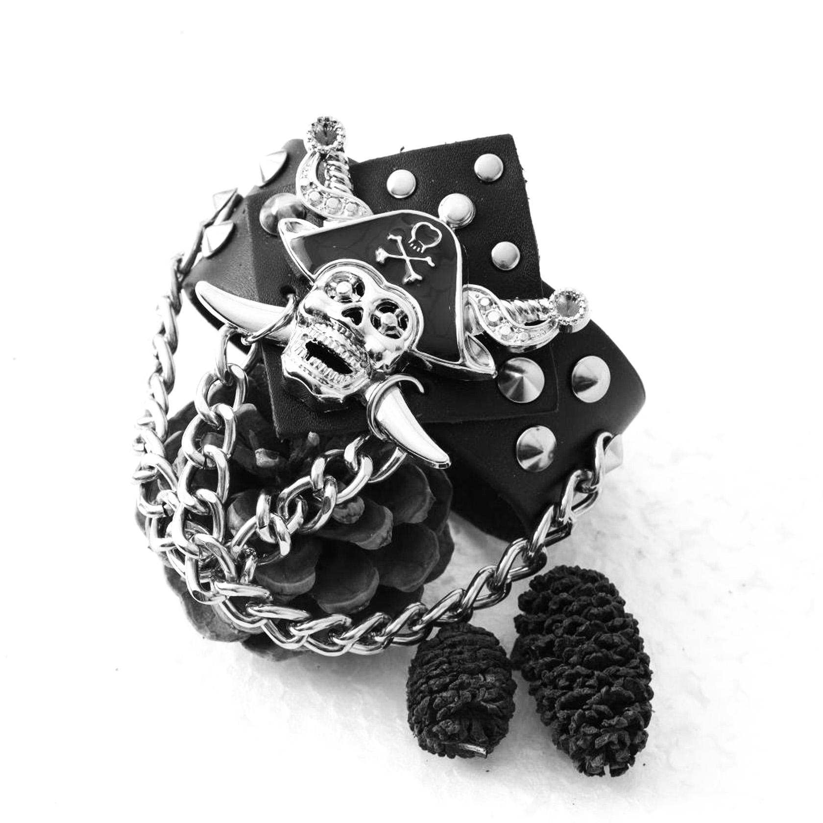 Stylish punk bracelet pirate skeleton faux leather buckle wristband with chains 