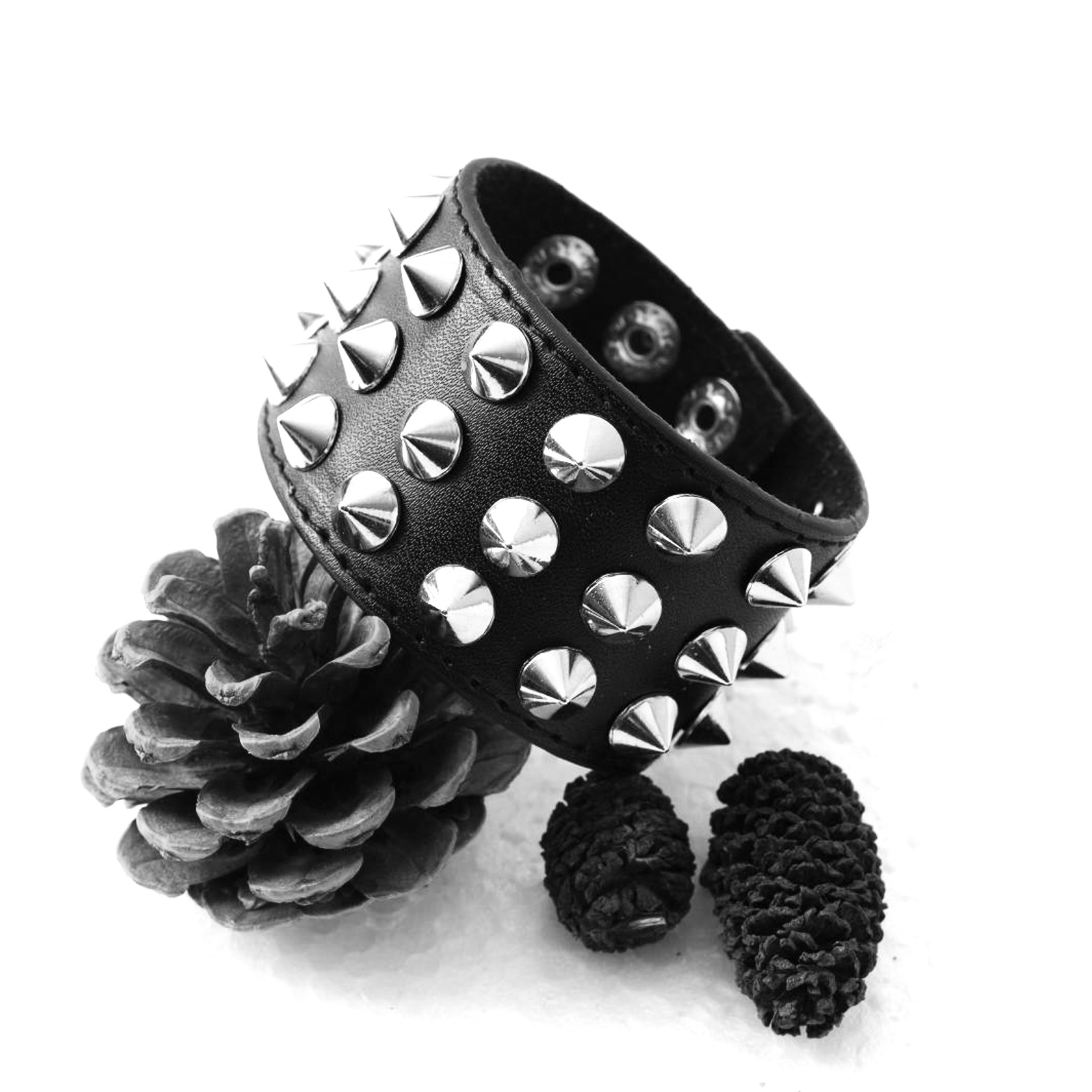 Vintage wide cuff bracelet faux leather punk style spiked rivets buckle wristband