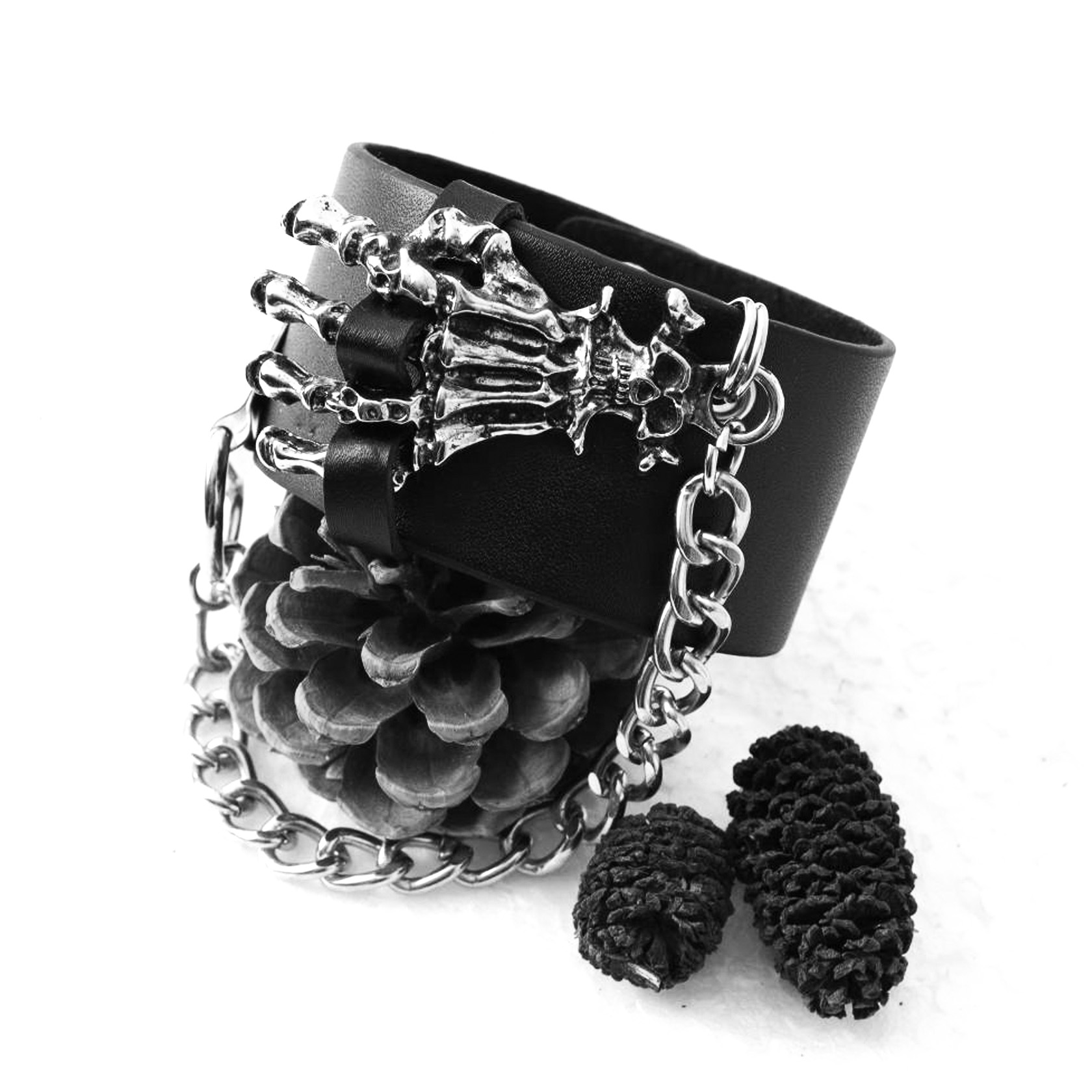 Gothic punk bracelet skull palm faux leather wristband with chain buckled
