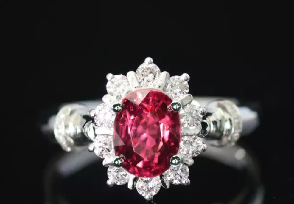 紅寶石的姐妹花：尖晶石