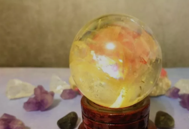 關於水晶裂紋對能量的影響