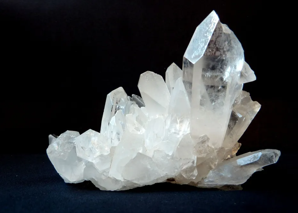 【水晶能量石百科】白水晶丨擁抱大地的力量