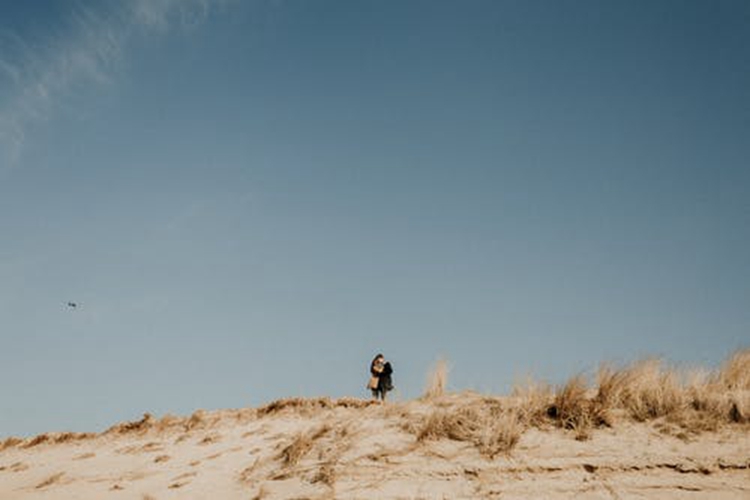 月座配對丨月亮雙子＆月亮金牛