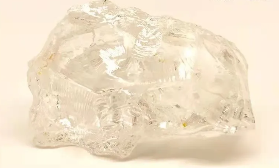 阿赛斯特莱水晶