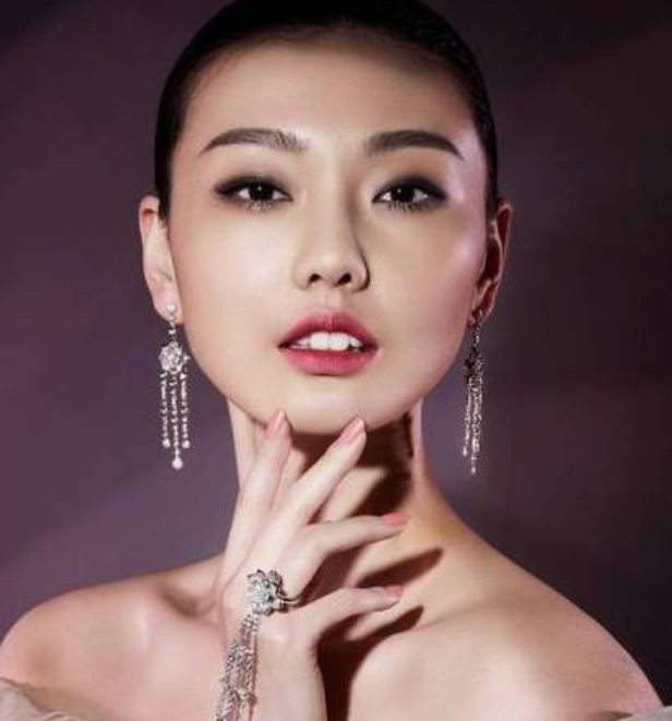 從珠寶測你是哪位神話美人，以及愛情運如何