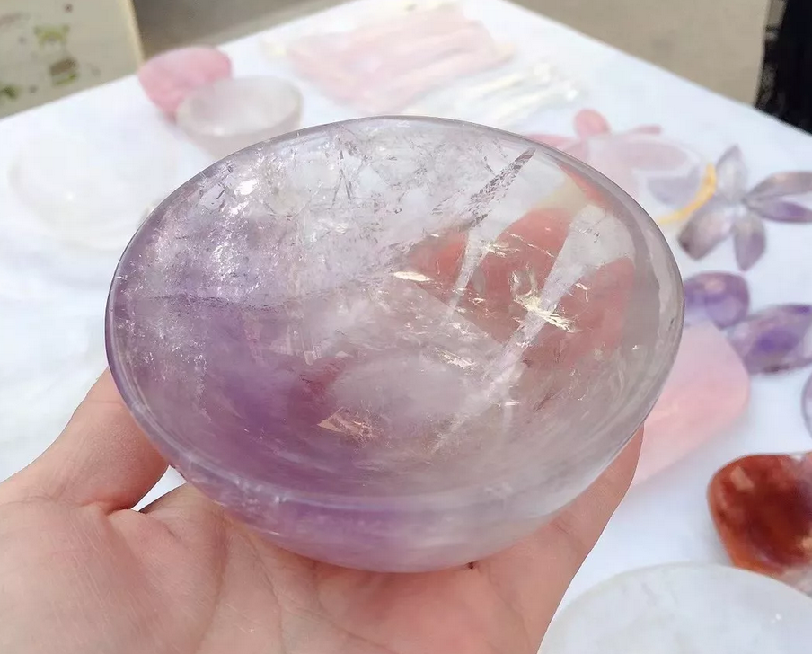 天然水晶珠寶,可以增强氣場能量、調整運勢風水(含脈輪對應的水晶搭配)